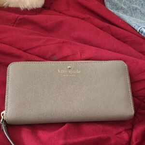 Kate Spade SAFFIANO LEATHER GRAY WALLET